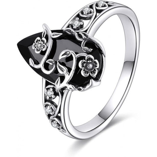 💍 Vintage Floral Black Gemstone Ring – Timeless Boho Elegance